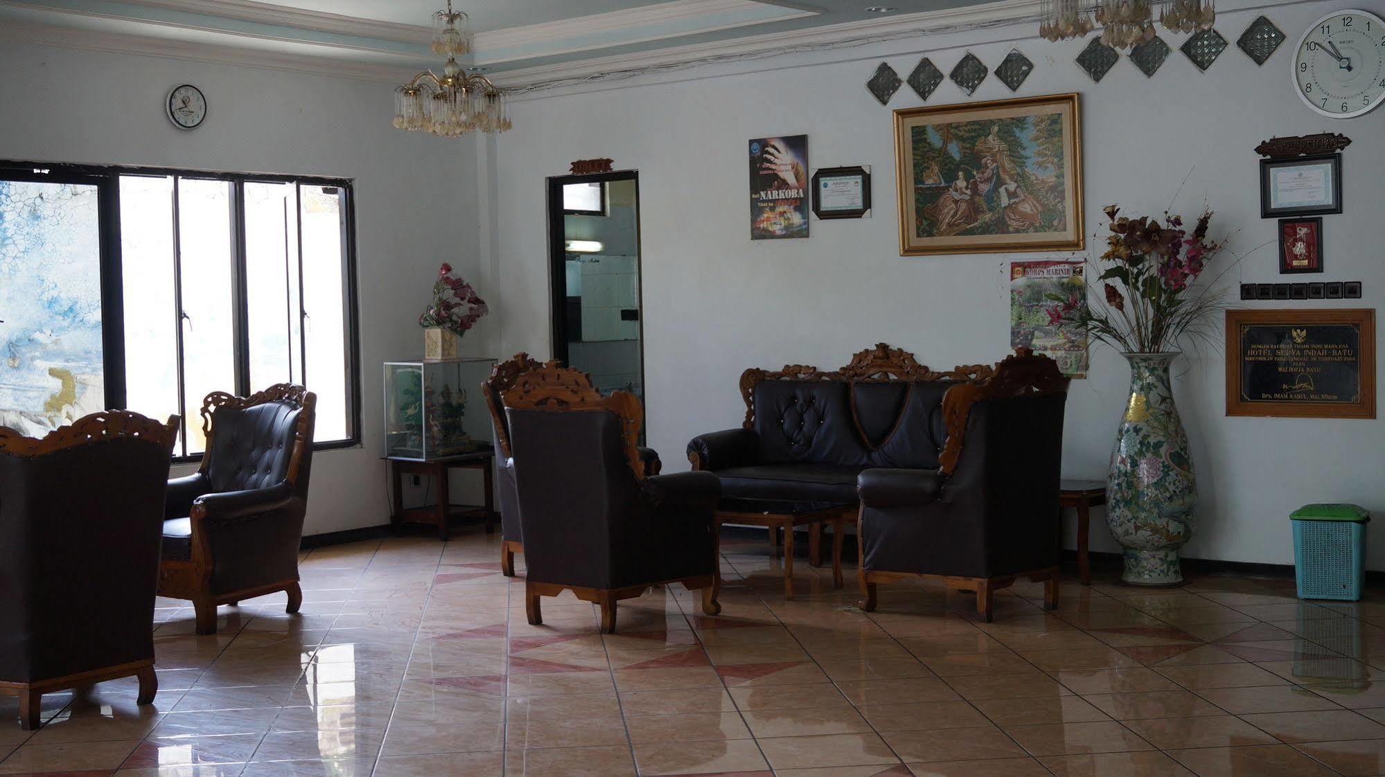 Hotel Surya Indah Batu Malang Exterior foto