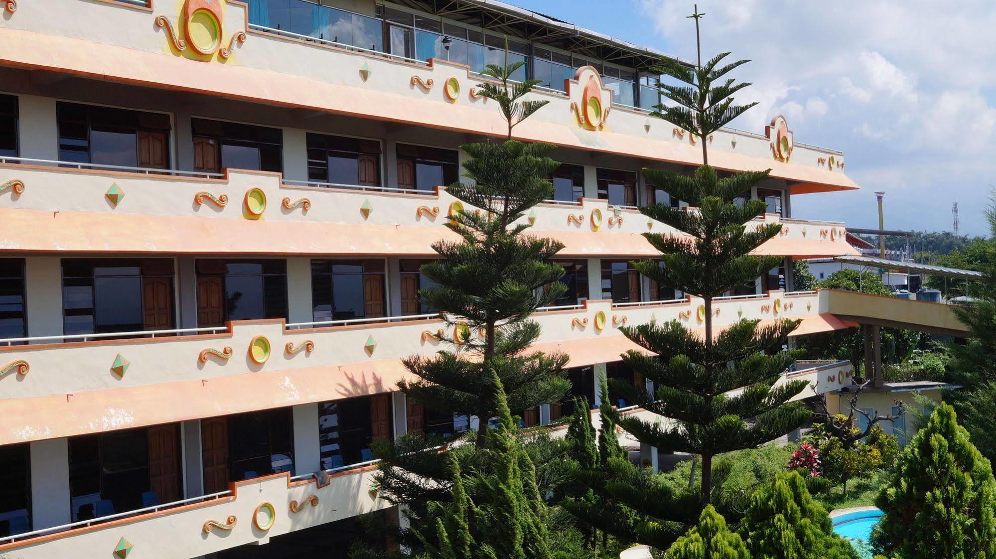 Hotel Surya Indah Batu Malang Exterior foto